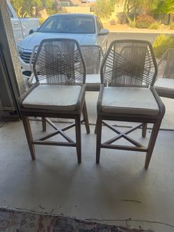 Woven High End Island and Dining Chairs