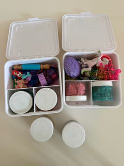 Unicorn and mermaid sensory kits, preloved condition. Pet and smoke free home. Pick up Oviedo.