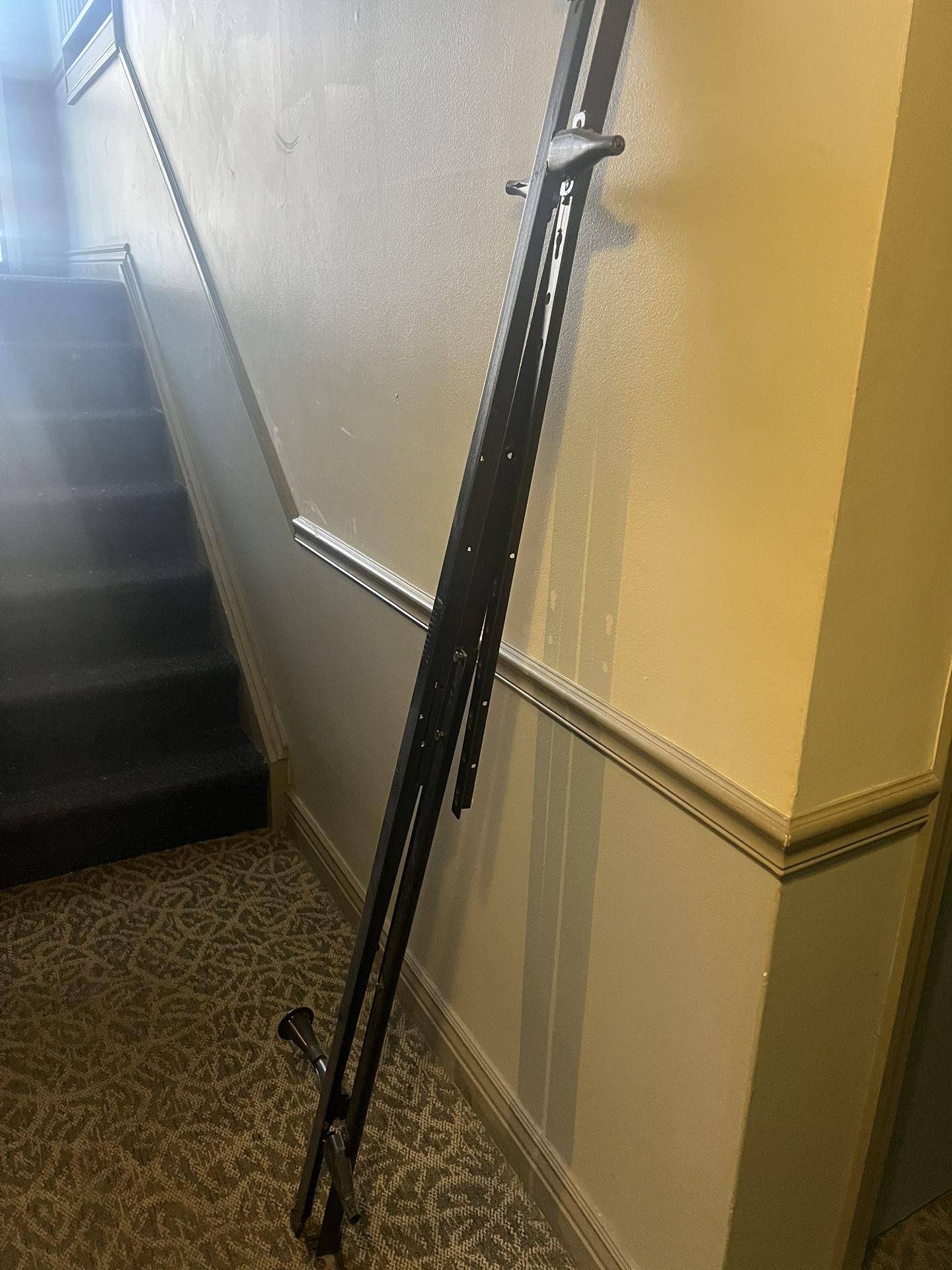 Queen Size Bed Frame 1/5/25 Final Sale
