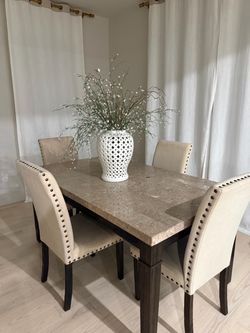 Dining room set