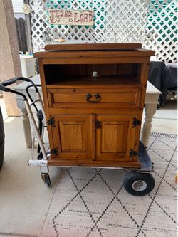 Cabinet with Lazy Susan Cabinet with Lazy Susan