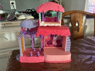 Enchanto house