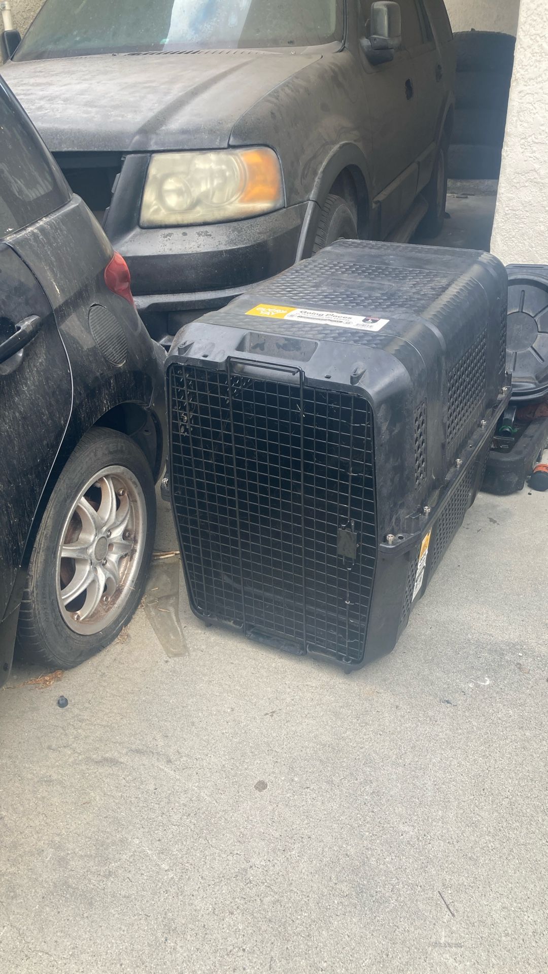 L Dog Kennel