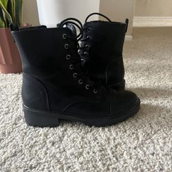 Women’s Boots 