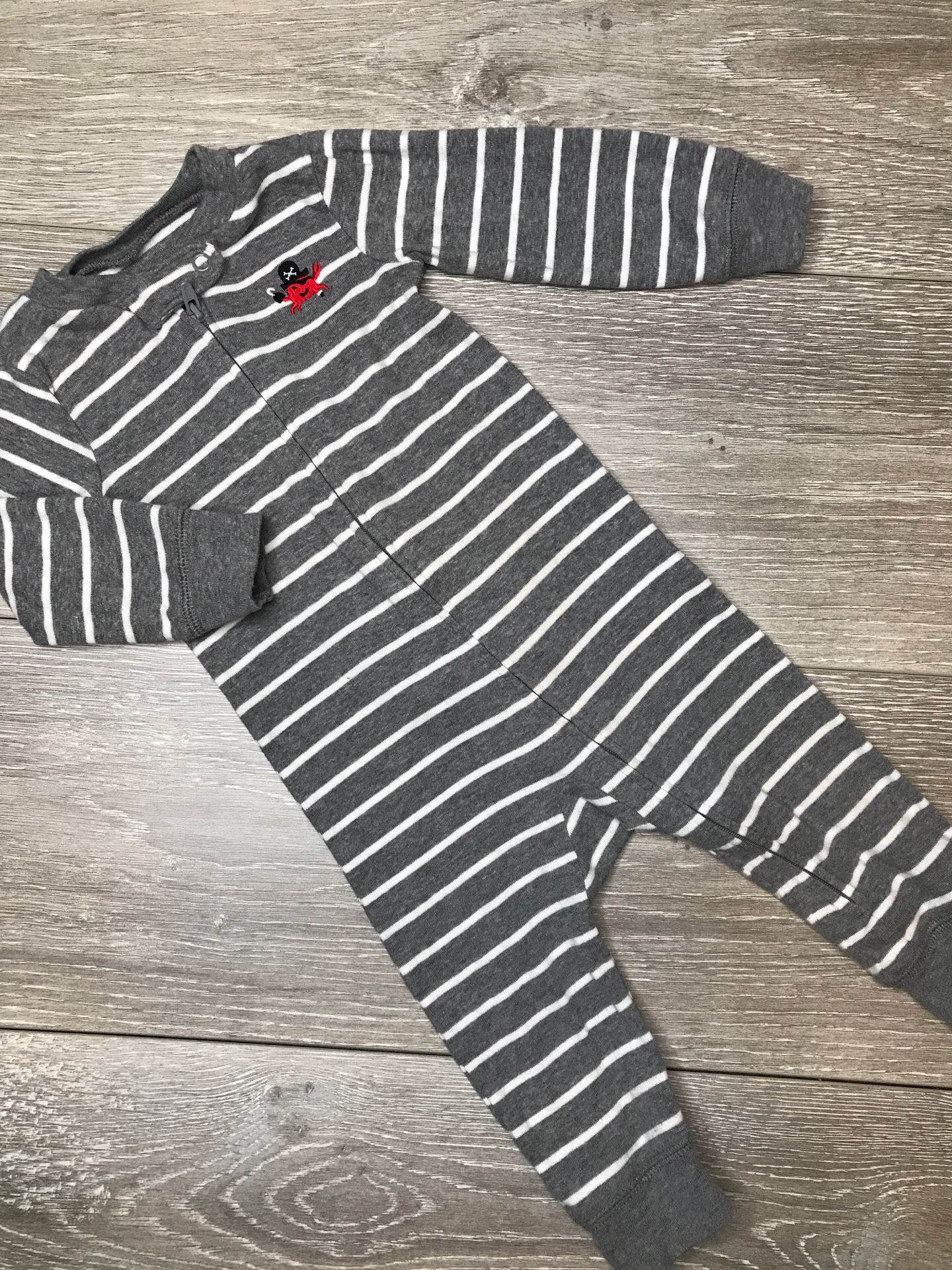 Baby Boy Clothing Carter’s 9 Months $3