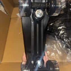 Brand New Men’s Roller Skates