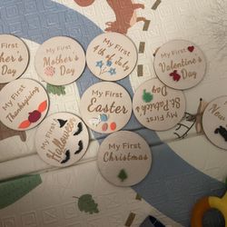 Baby First Holiday Milestone Cards, 7 Pack Double Sided Wooden Baby Milestone Signs First Celebration 