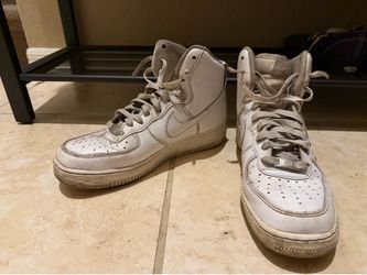 Nike high tops size 8 woman’s