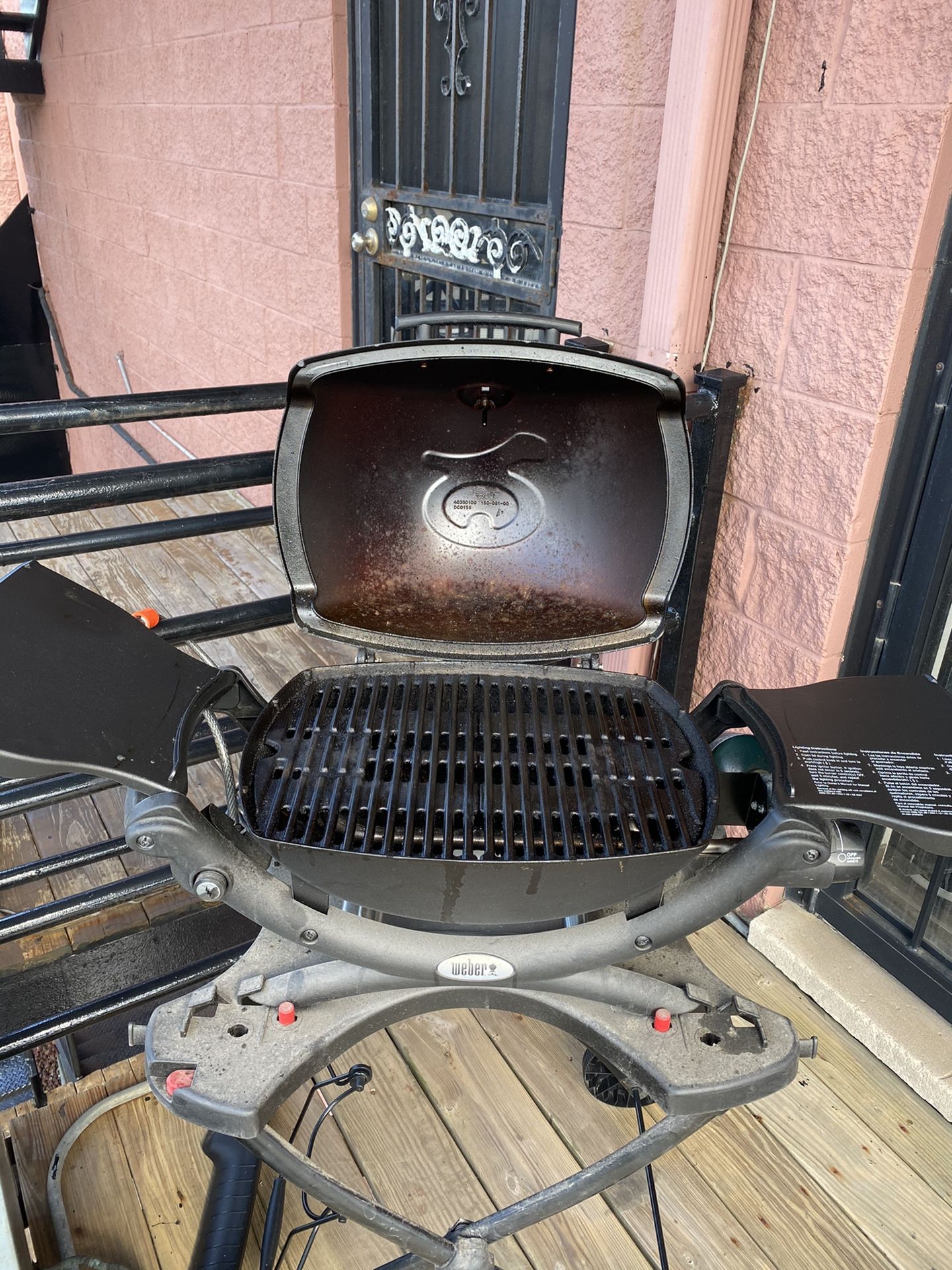 er PORTABLE grill Q1200 for Sale in Chicago, IL OfferUp