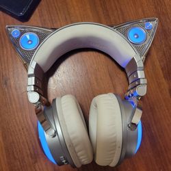  ariana grande limited edition cat ear bluetooth headset