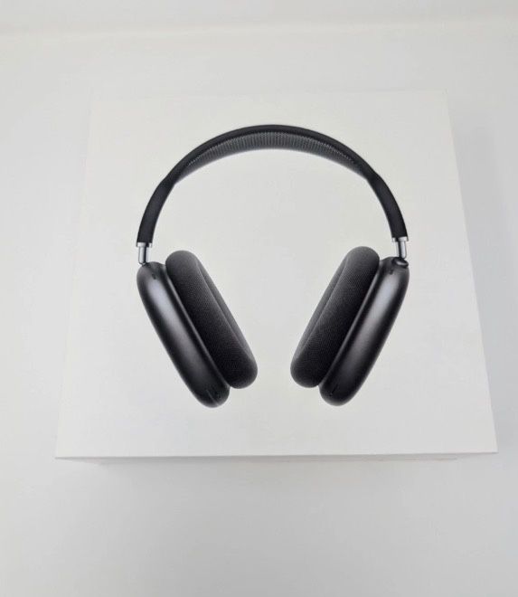 Apple AirPods Max BLACK - New unopened, w/Smart Case