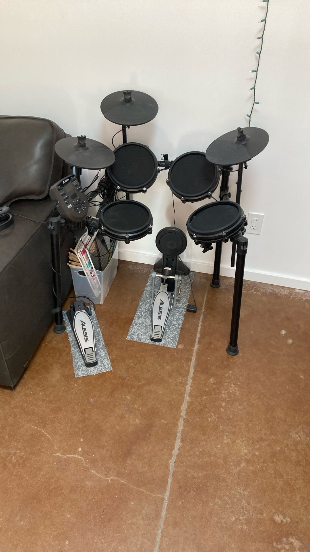 Alesis Nitro Drum Set