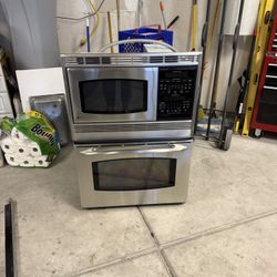 GE Stainless Steel Microwave And Oven 