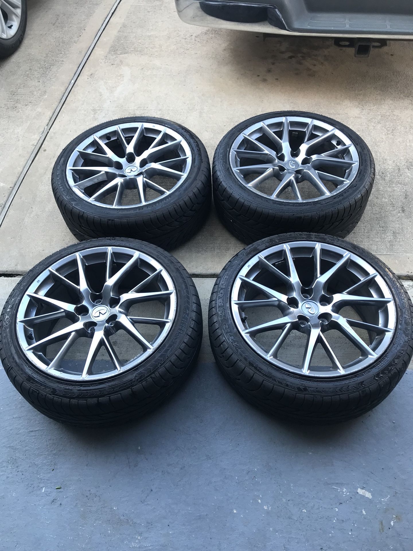 Infiniti G37 IpL wheels 19x9