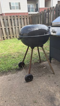 Charcoal grill