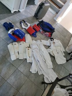 Complete Set Tiger Claw Tae Kwando Gear Kids Small