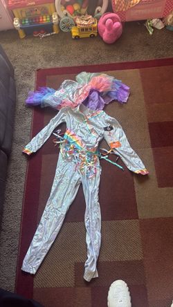 Costume