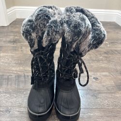 Khombu Snow Boots - Women’s Size 8