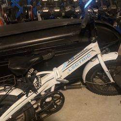 Letric Ebkike with new $400 long range battery NEW CONTROLLER NEEDS TO BE INSTALLED READ DESCRIPTION