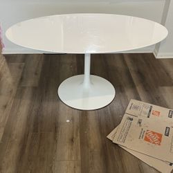 Dinning Table 