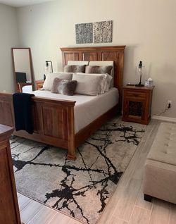Rosewood Queen Bedroom Set