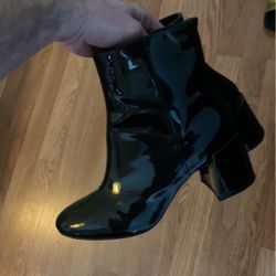 No Brand Women’s Black Boots Size 8