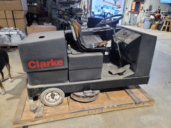 Floor Scrubber Clarke model Vision 34
