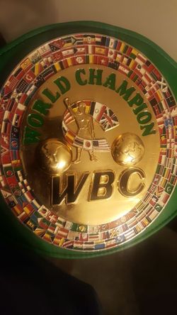 Brand new never worn Floyd Mayweather signed WBC Belt