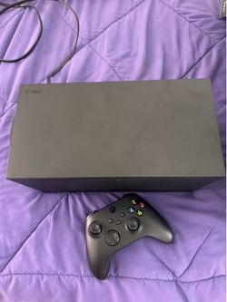 Xbox series X with controller