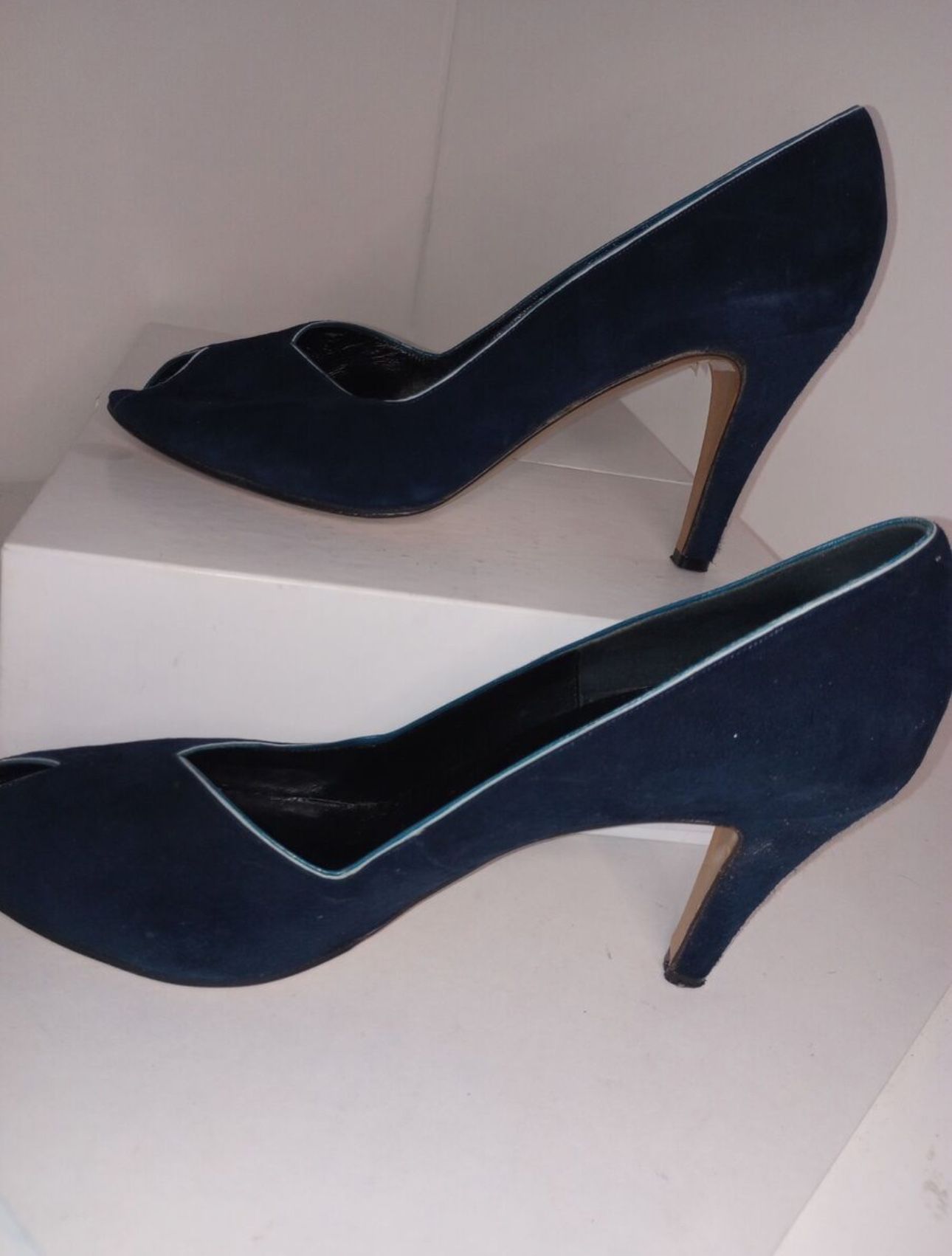 Vintage Genuine Suede Italian Maserati Heels