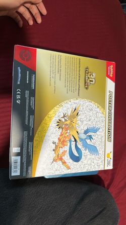 Pokémon TCG 30th Celebration Poster Collection Box