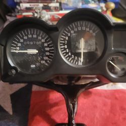 Kawasaki 250 Ninja. Speedometer/ tachometer/ headlight assemble.