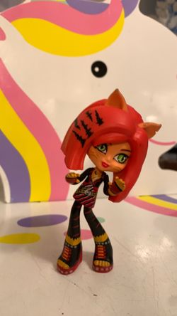 Monster High doll Vinyl Toralei 4”