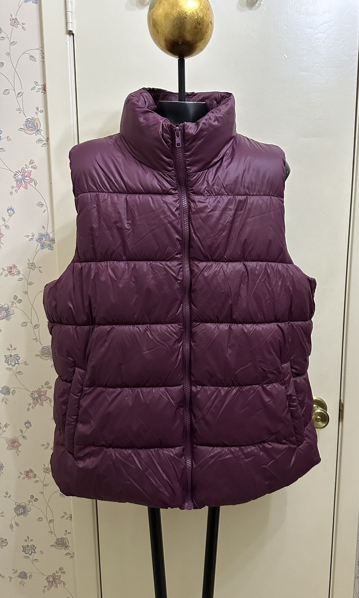 Old Navy Full Zip Puffer Vest Size XL