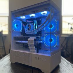 WHITE GAMING PC