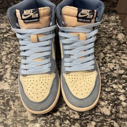 Retro 1 First In Flight Size 7 Woman