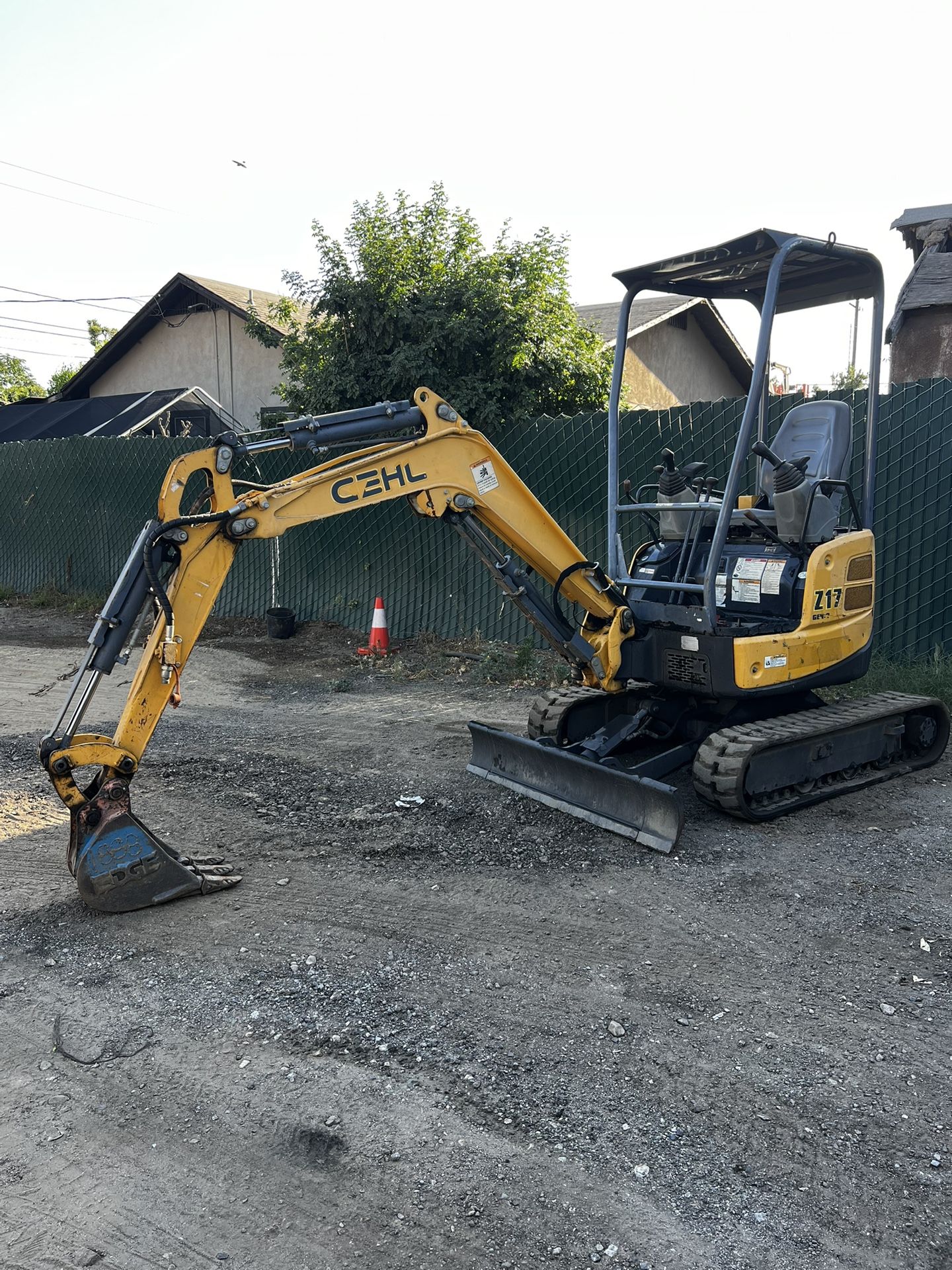 Mini Excavator GEHL Z17 Diesel Mini Excavator