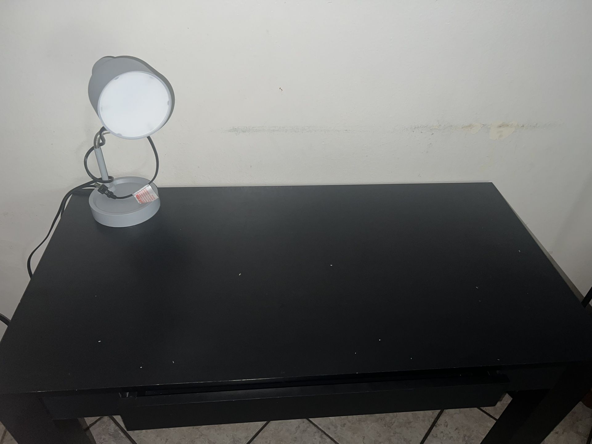 Black Wooden Desk / Lamp