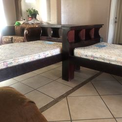 Camas Individuales Madera Sólida 125 C/una