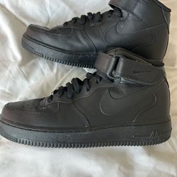 Nike Air Force 1, Vans