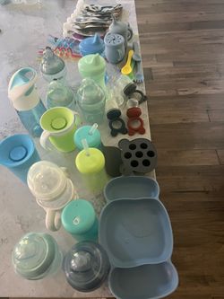 Baby and Toddler Bottles, Plates, Spoons, Frozen Accessories, Straws...