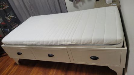 Day Bed Twin Size