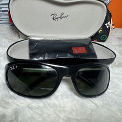 Ray ban sunglases. 100%  genuine Ray ban