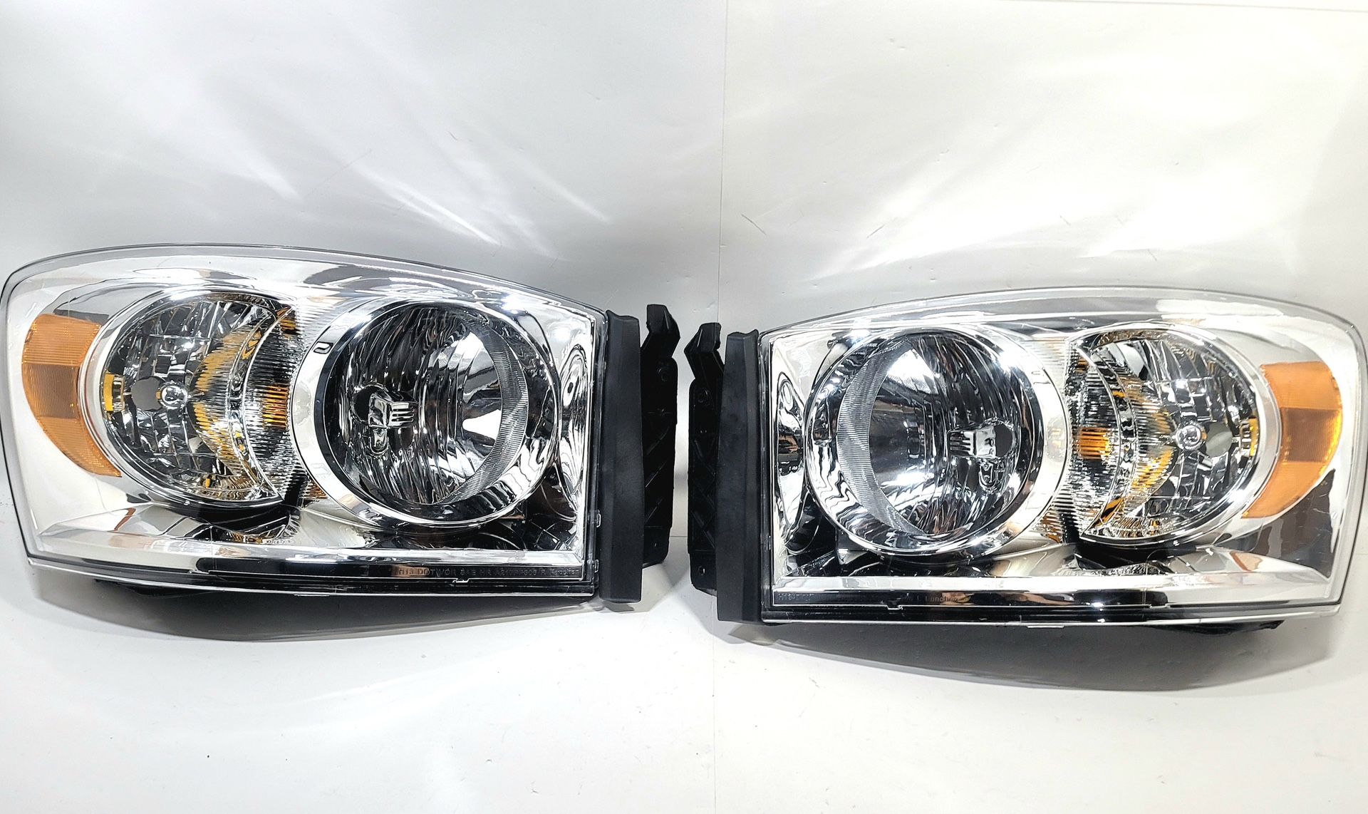 FOR 2006-2009 RAM TRUCK 1(contact info removed) 3500 FRONT DRIVING HEADLIGHT 