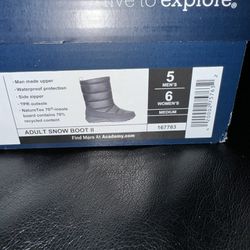 Snow Boots Woman Size 6