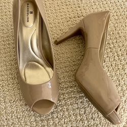 Bandolino Peep Toe Pumps