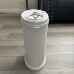 Ubbi Stainless Steel Diaper Pail