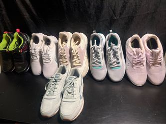 Woman’s Reeboks size 10!! 60$