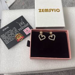 Heart shaped pearl earrings