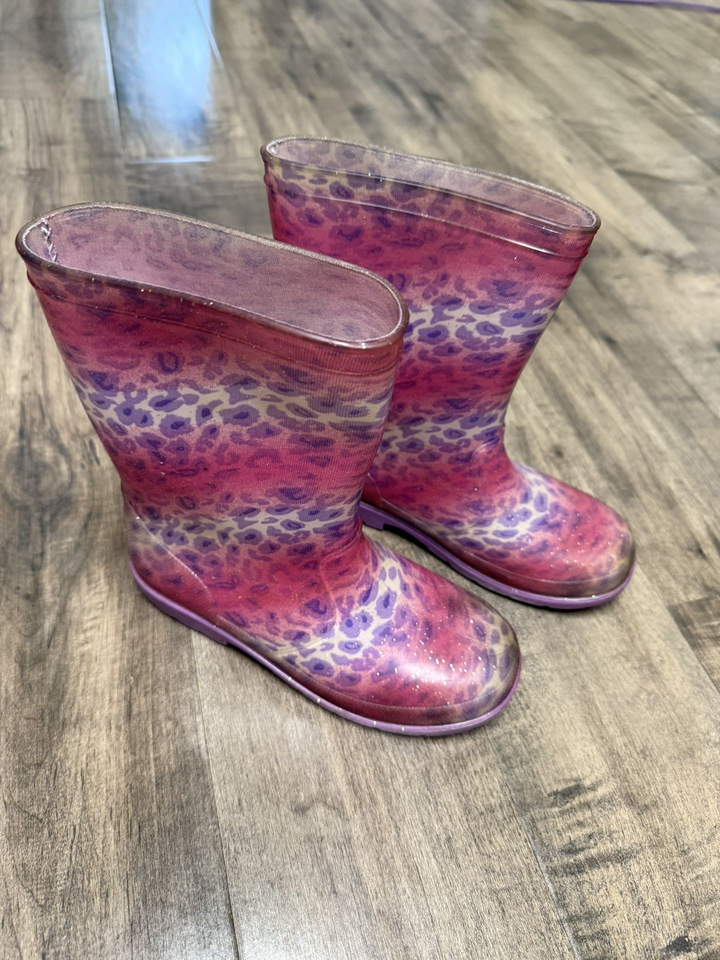 Girls Rain Boots - Size 1Y